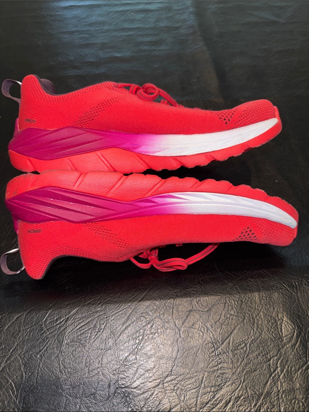 HOKA Mach 4 PROFLY size 7 - Picture 4 of 8